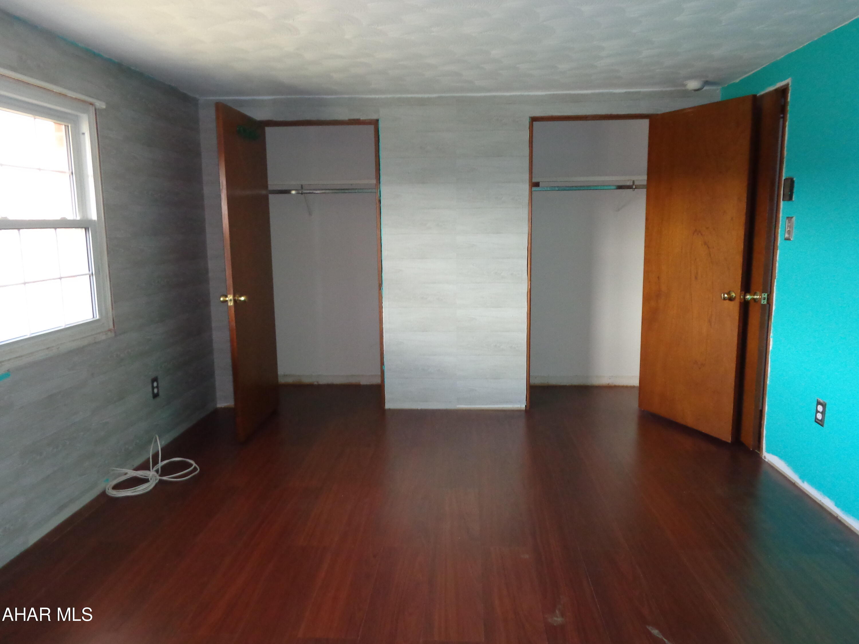 Maple Hollow - Residential