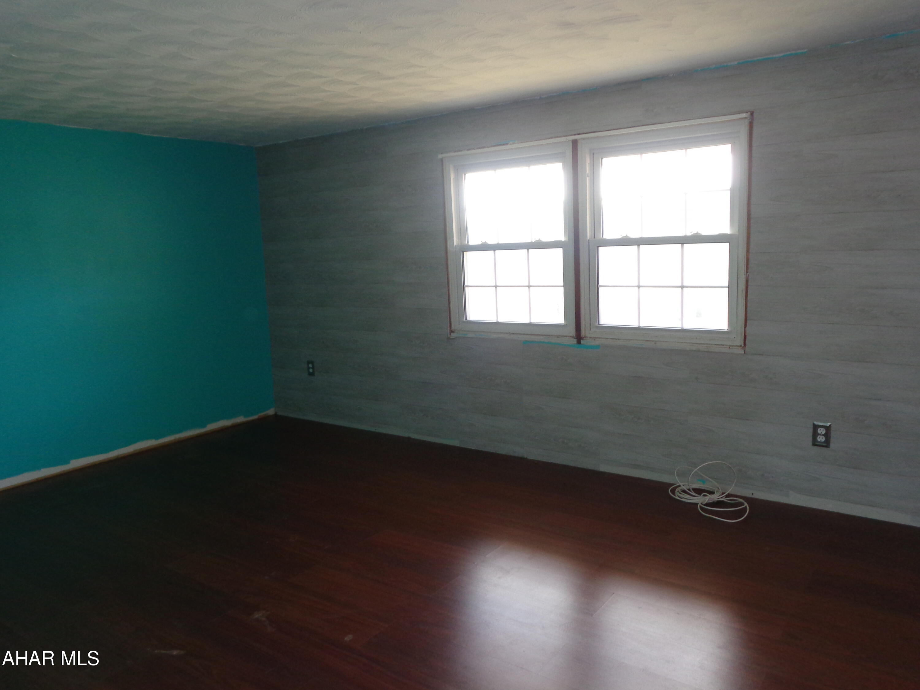 Maple Hollow - Residential