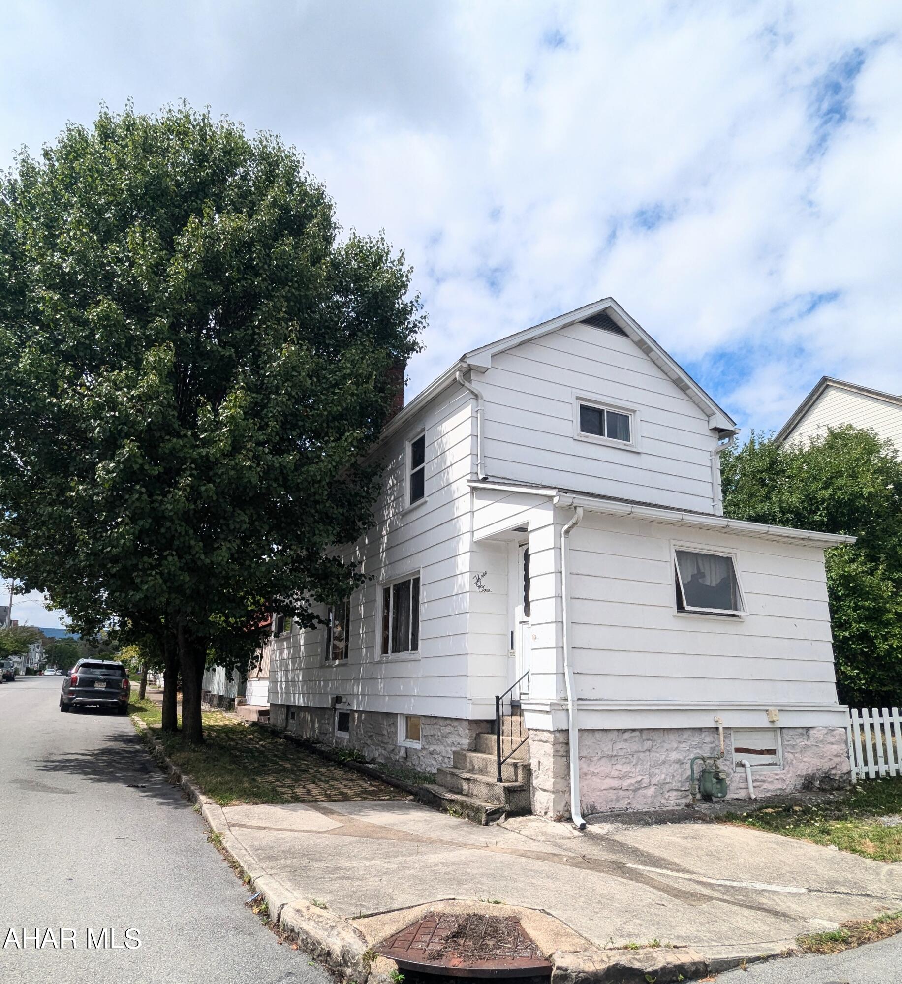 Juniata - Residential