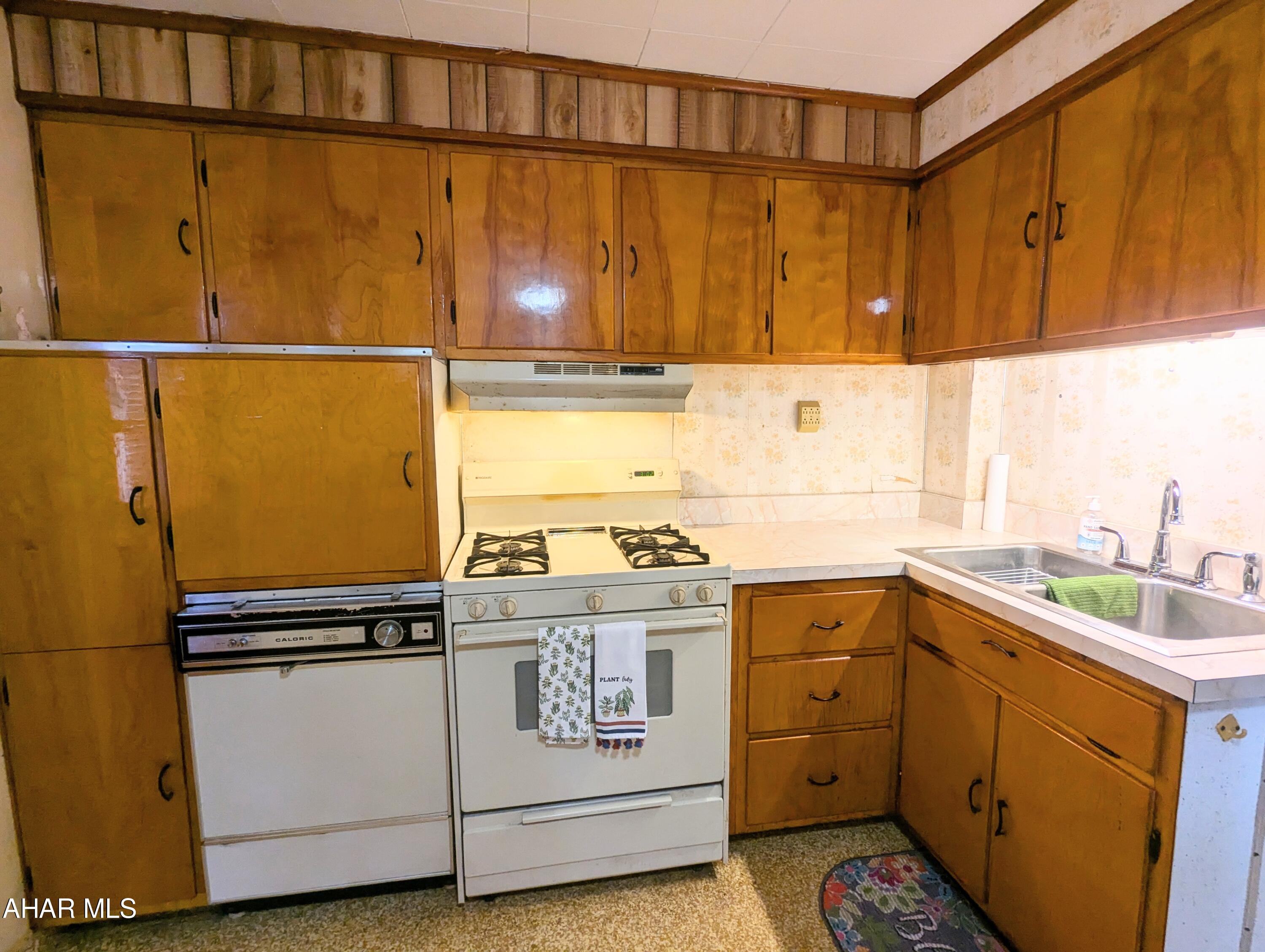 Juniata - Residential