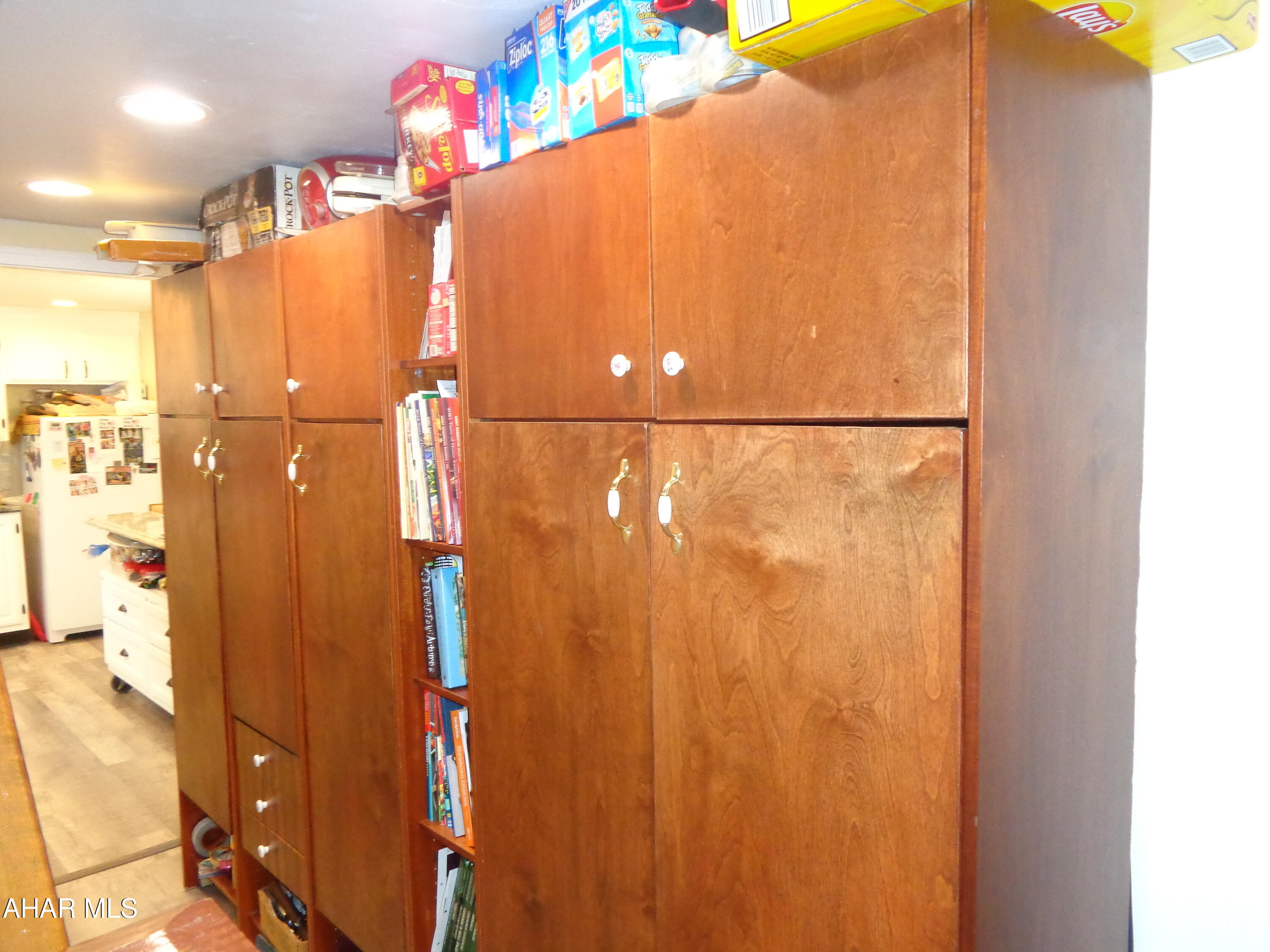 Juniata - Residential