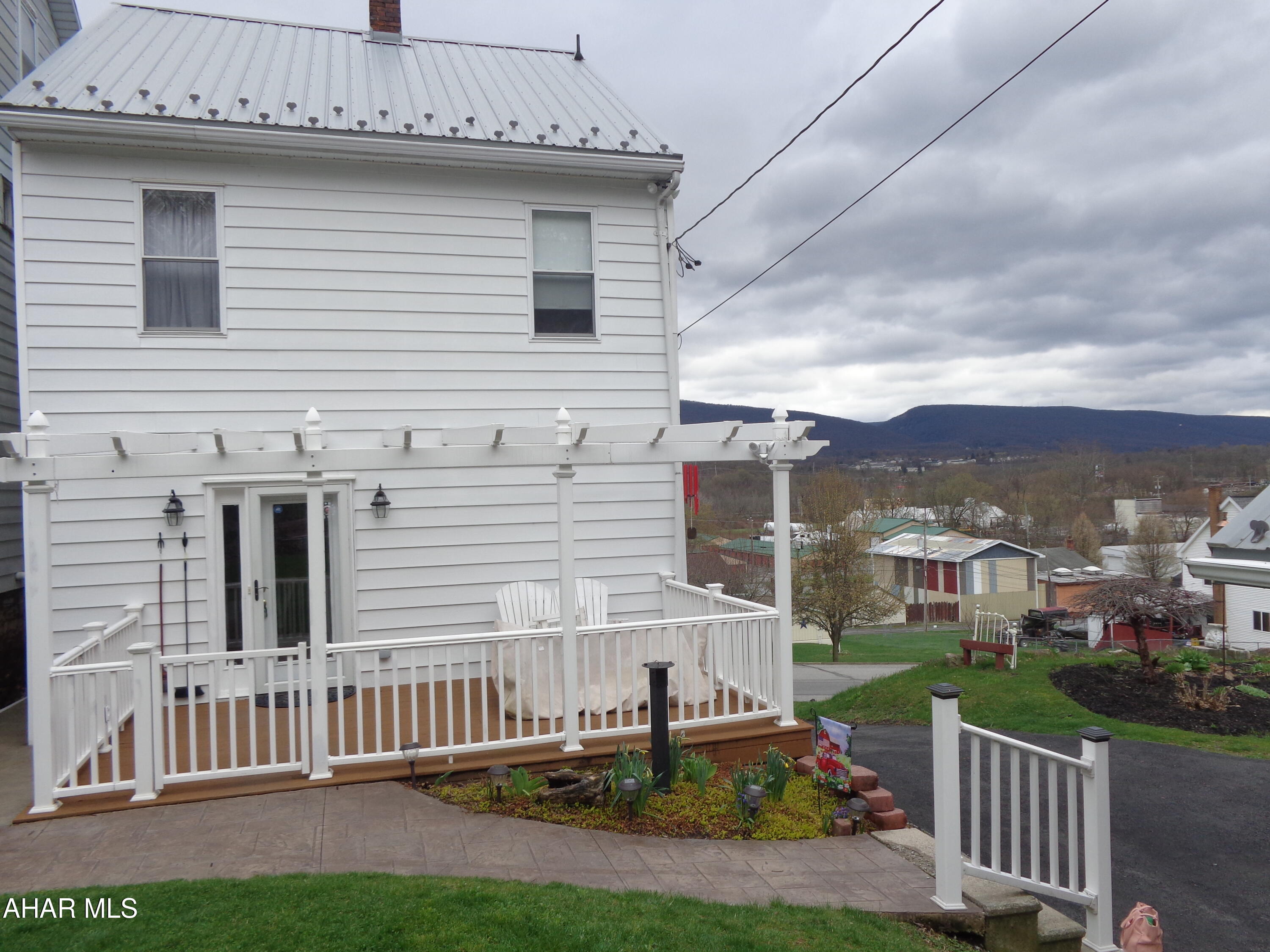 Juniata - Residential