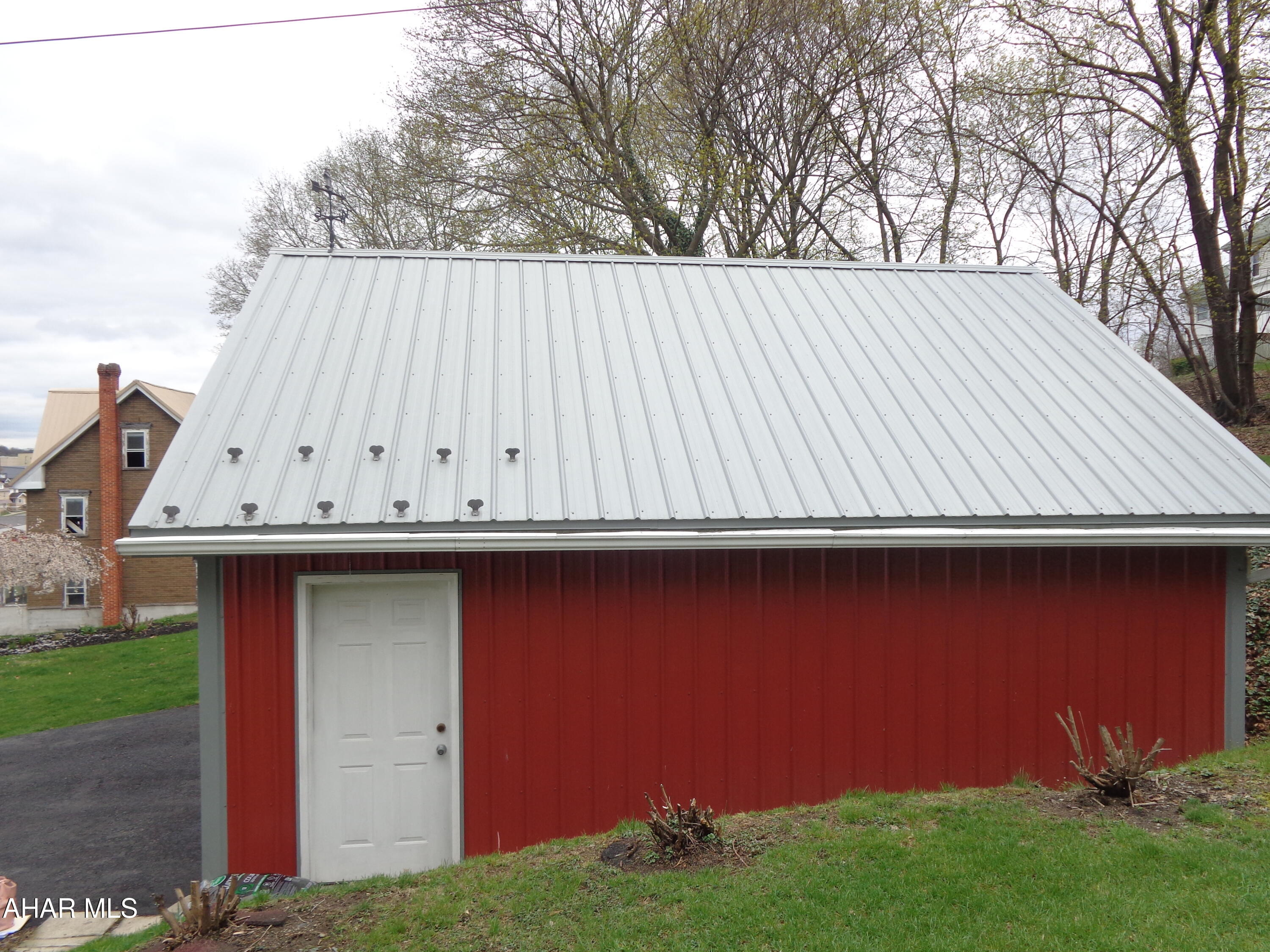 Juniata - Residential