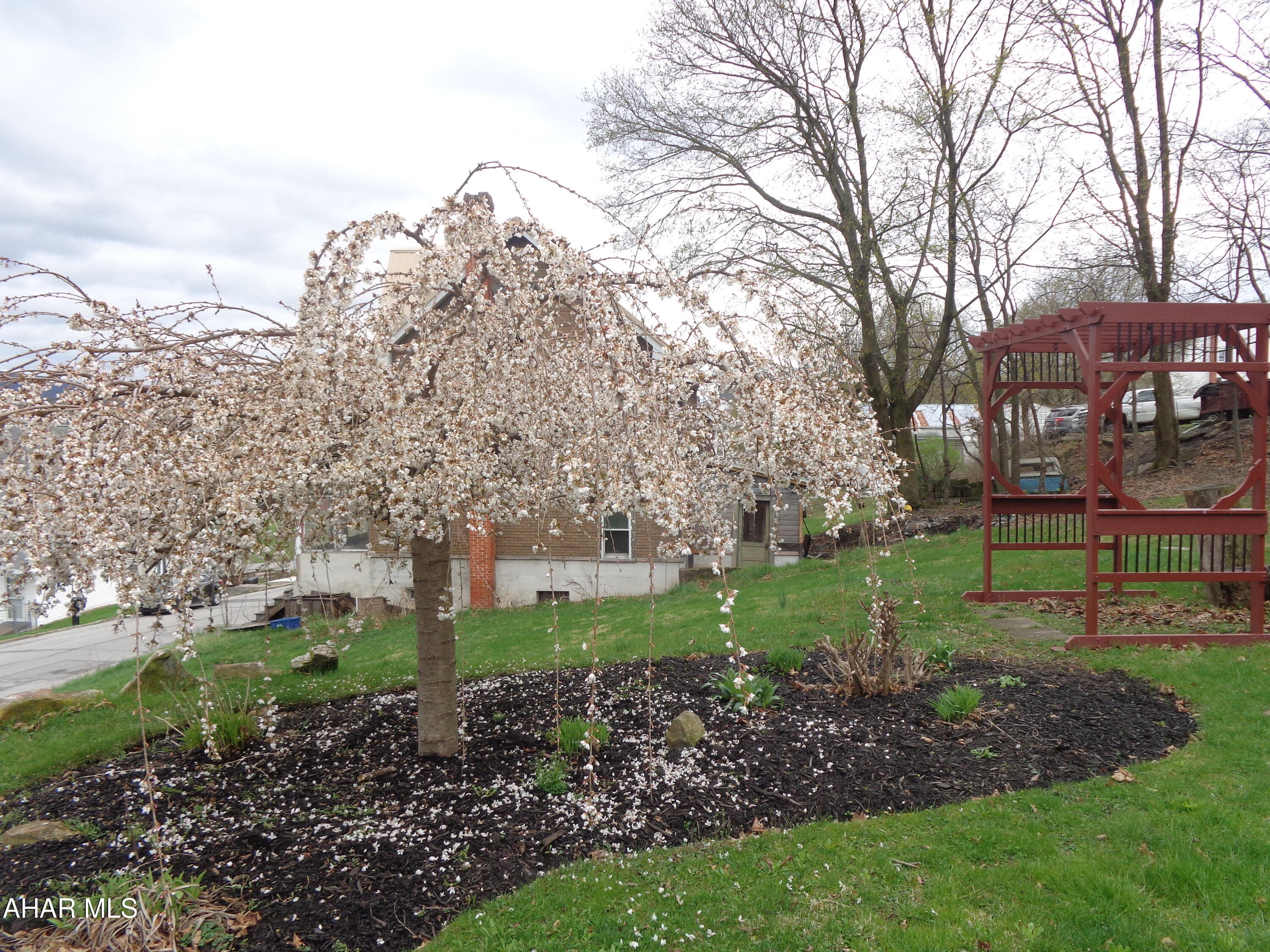 Juniata - Residential