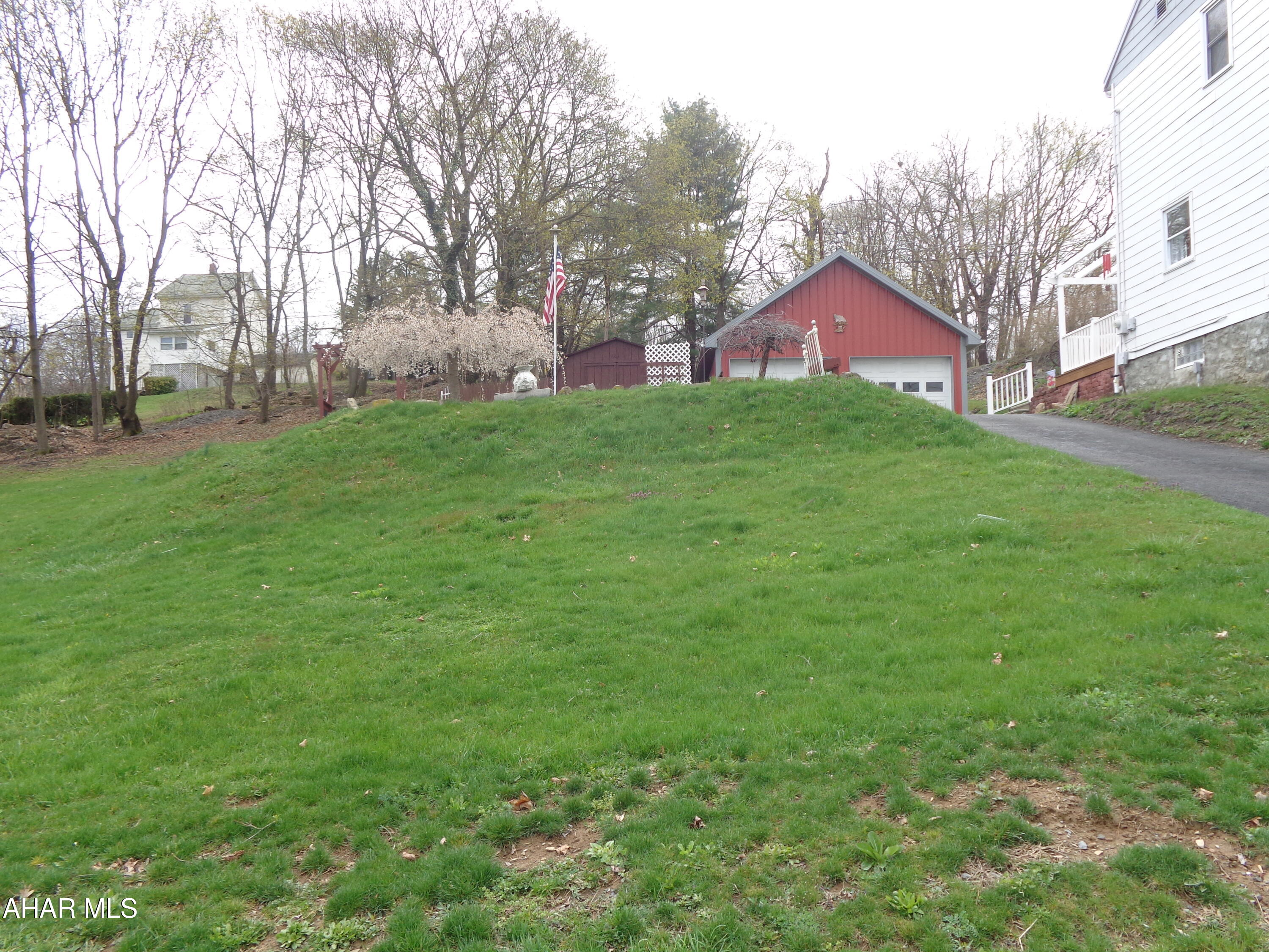 Juniata - Residential