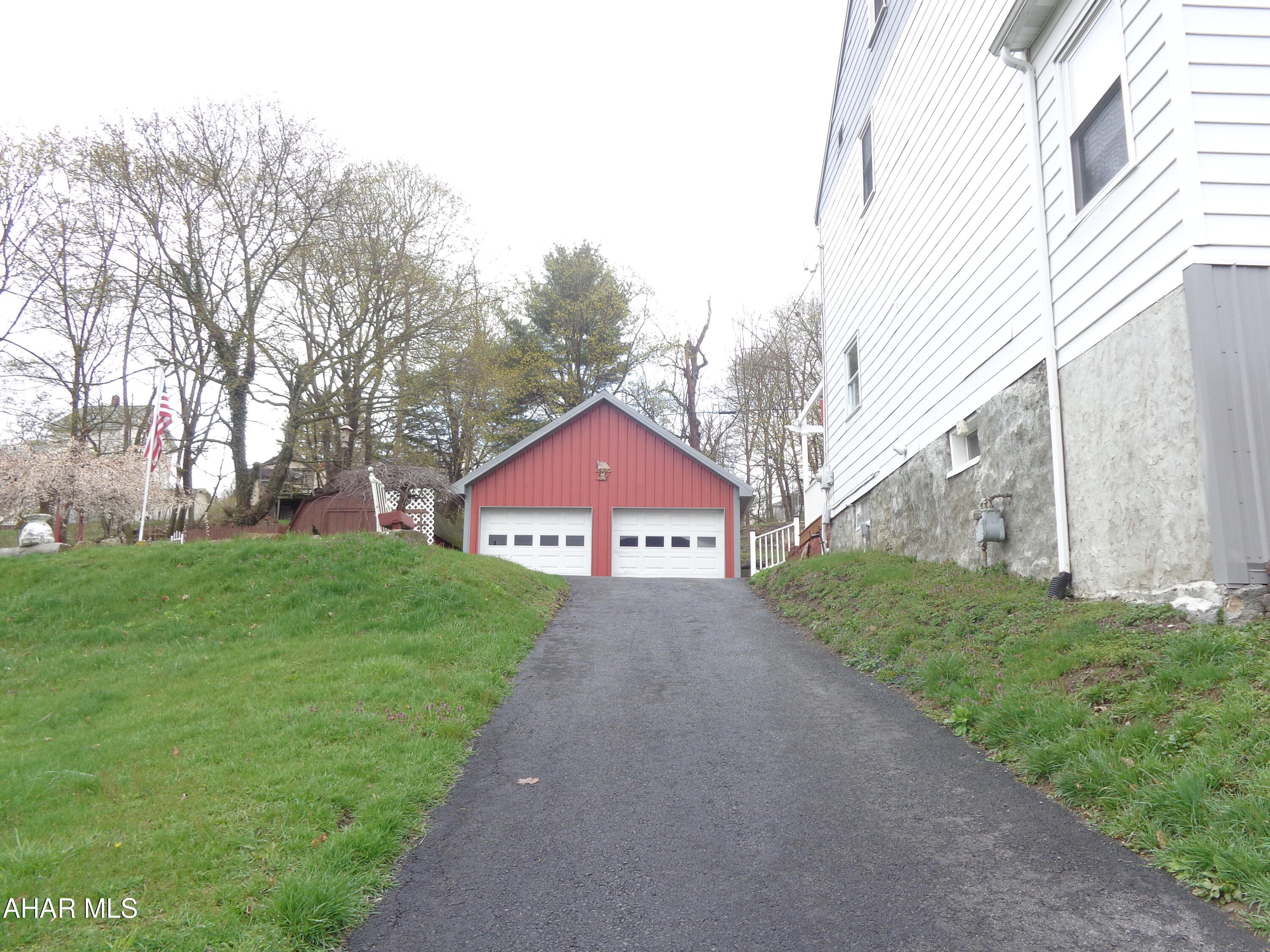 Juniata - Residential