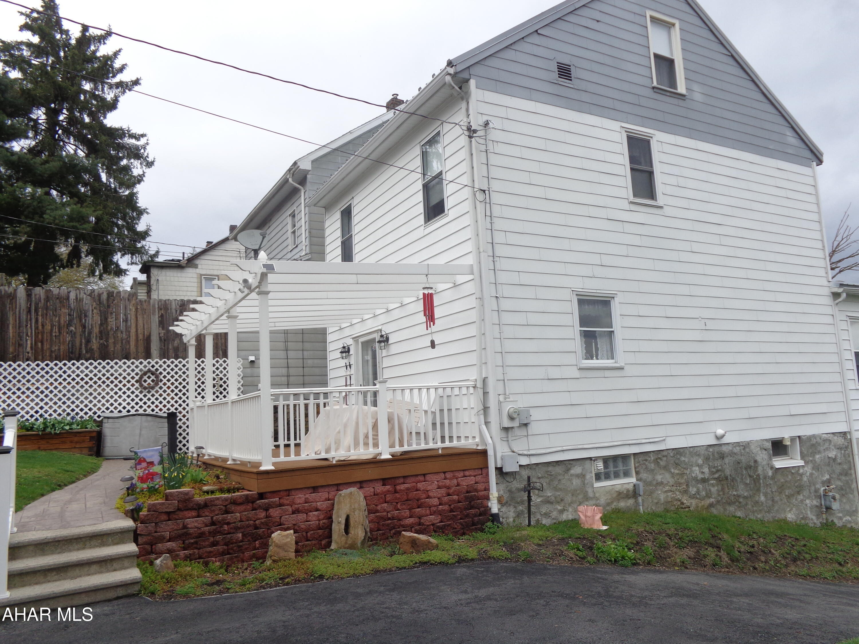 Juniata - Residential