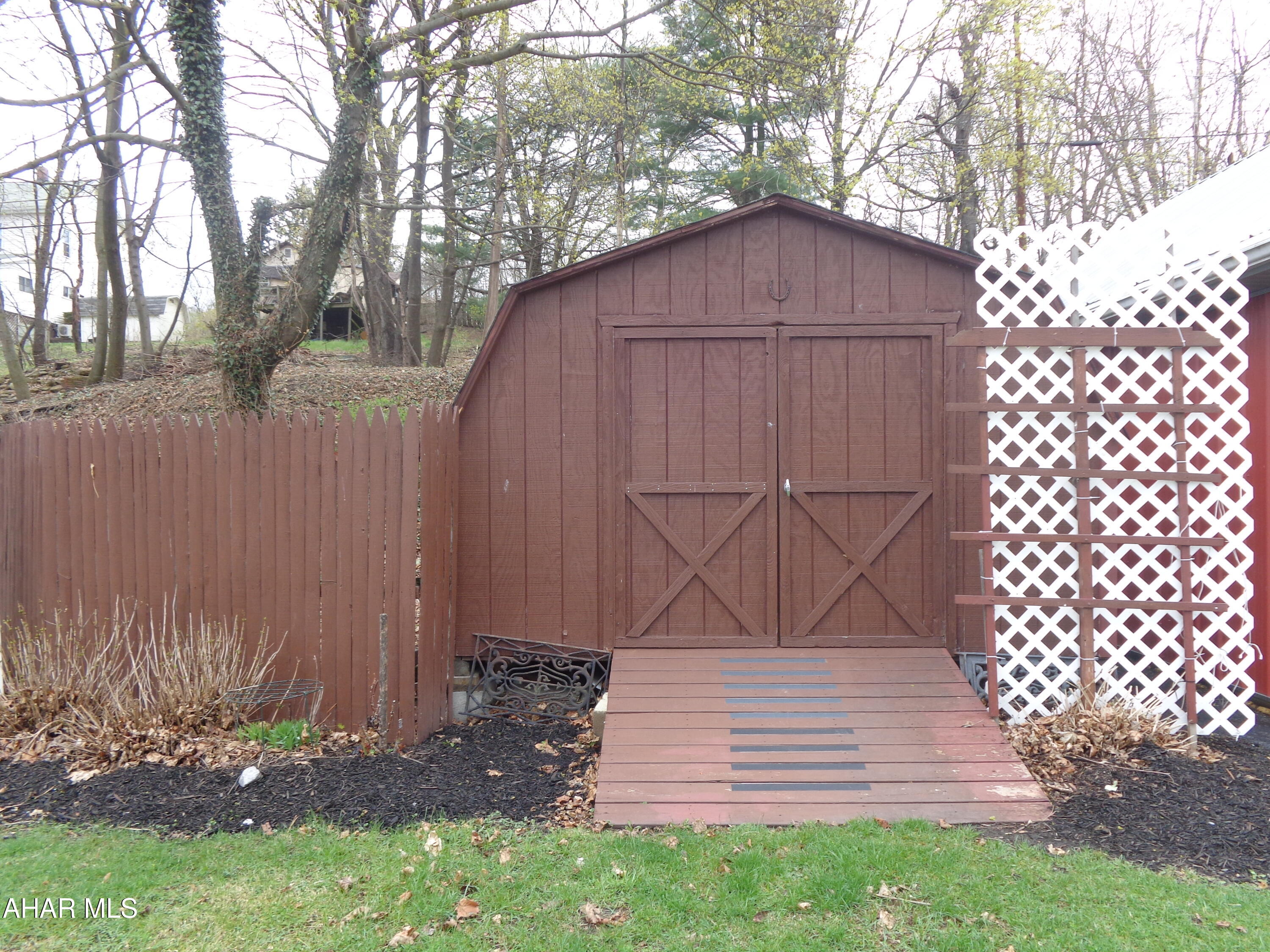 Juniata - Residential