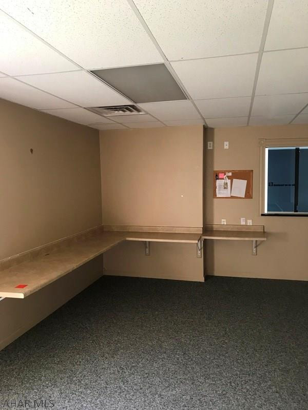 Unknown - Commercial Lease