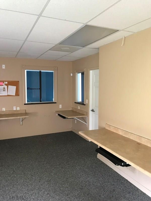 Unknown - Commercial Lease