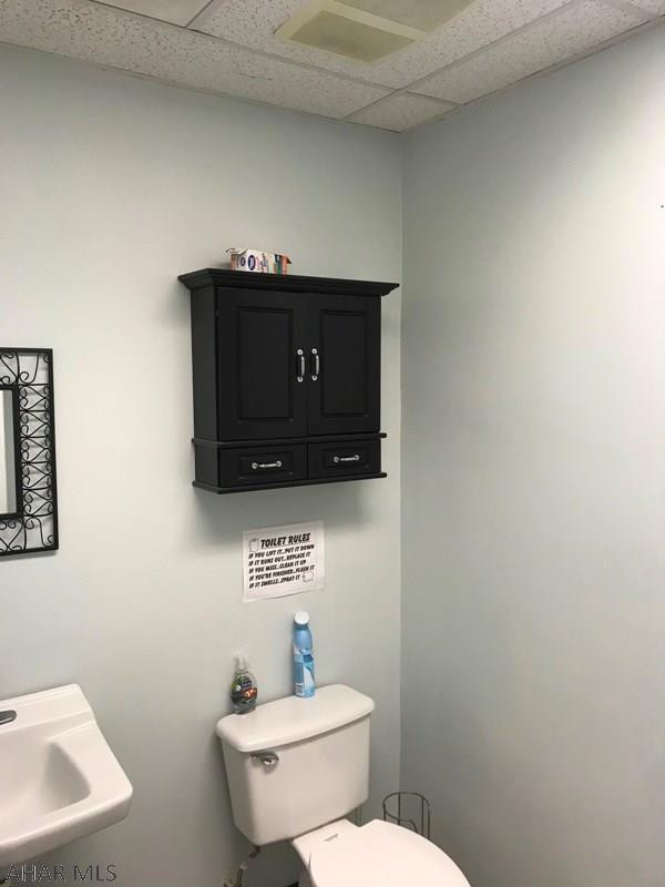 Unknown - Commercial Lease