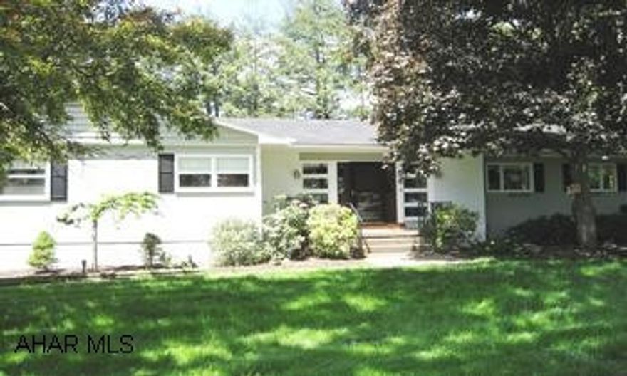 SUPER LOCATION-CONVENIENT TO FRANKSTOWN ROAD-1 STORY LIVING W/ 4 BDRMS-OPEN LR/DR AREA-FINISHED BASEMENT W/ 1/2 BATH-LARGE PRIVATE DECK, SUPER/QUIET STREET-GFA/CA-OUTSIDE NEWLY PAINTED-CONTACT SUSAN 935-8252.