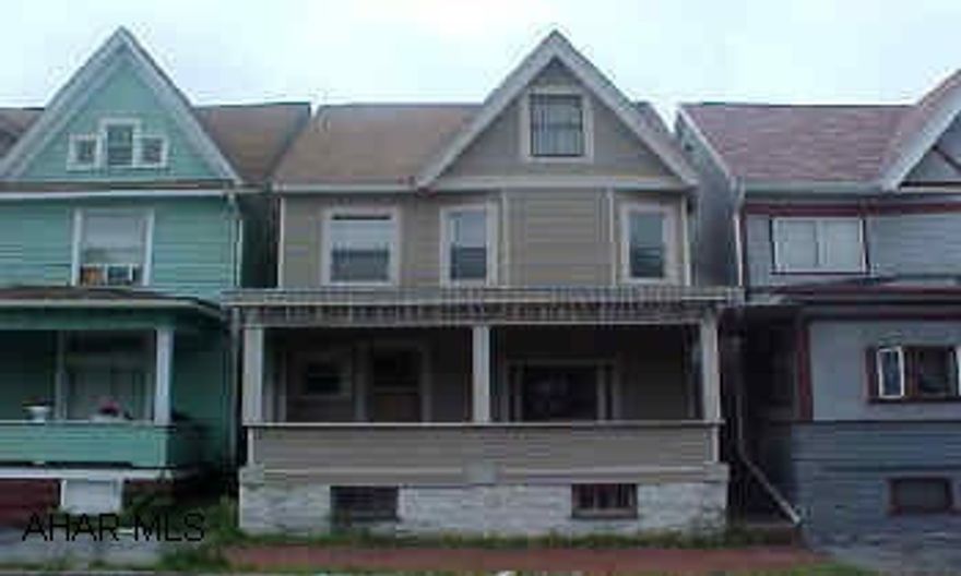 NEEDS TLC 6% OR $2000 MIN. COMMISSION REG. SPLIT.  PROPERTY SOLD "AS IS-WHERE IS"