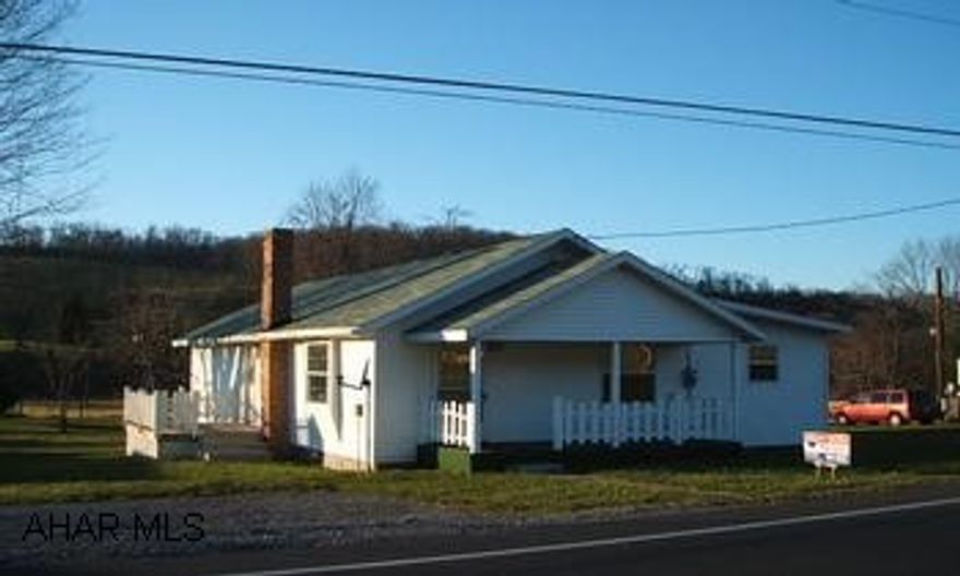 Very nice 1-story home on great lot.  Located in the country yet close to 99.  Many, many updates. Very nice 1-story home on great lot.  Located in the country yet close to 99.  Many, many updates.