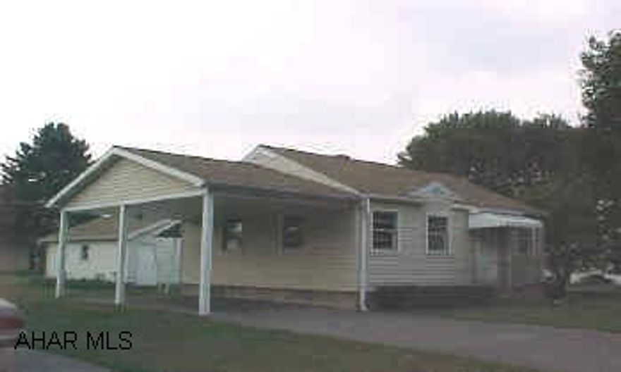 A one story 2 bedroom home completely redoone with new kitchen, new carpet and freshly painted.