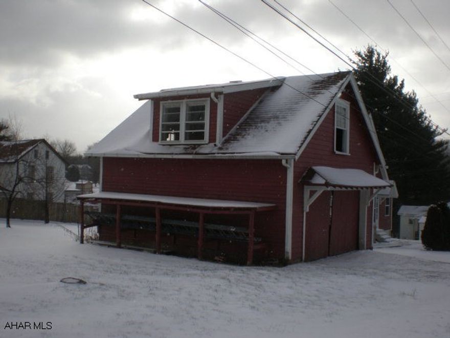 Property is being sold in AS IS condition.  This is a Fannie Mae HomePath property. Purchase this property for as little as 3% down! This property is approved for HomePath Renovation Mortgage Financing.