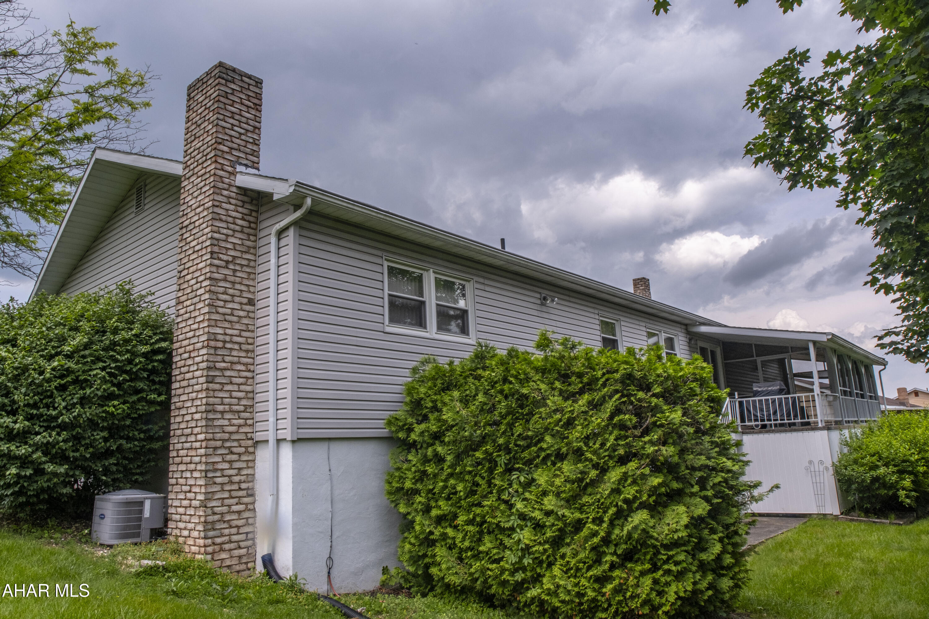 Holliday Heights - Residential