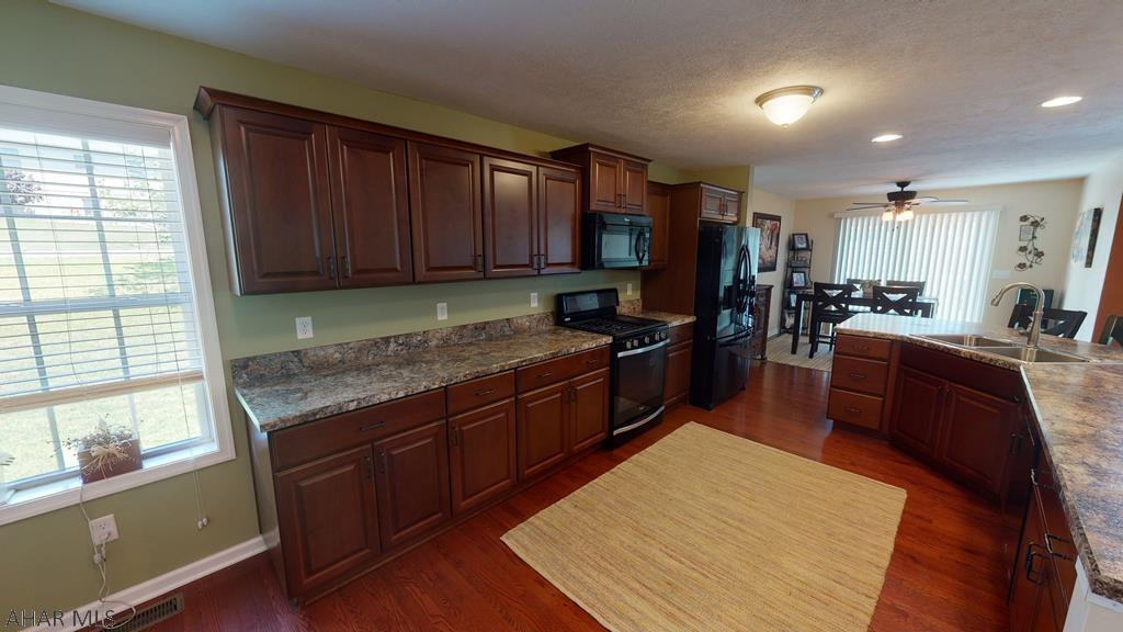 Rolling Hills - Residential