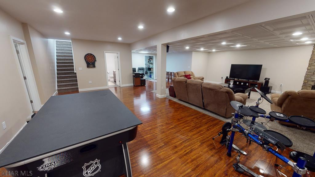 Rolling Hills - Residential