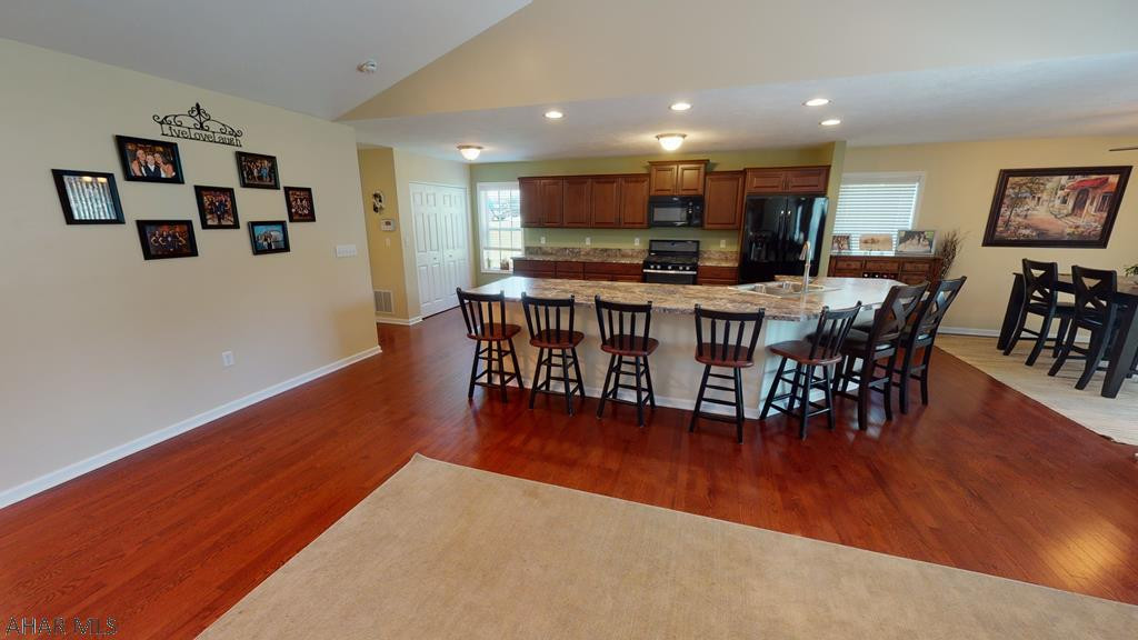 Rolling Hills - Residential