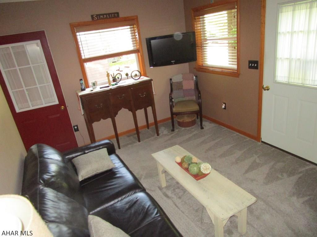 Glendale Yearound - Residential