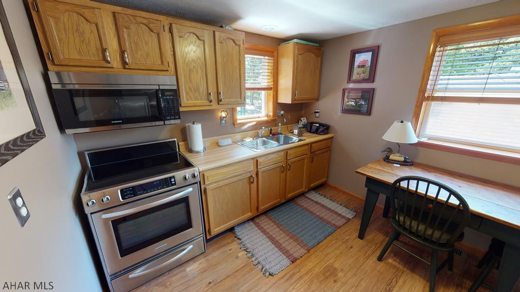 Glendale Yearound - Residential