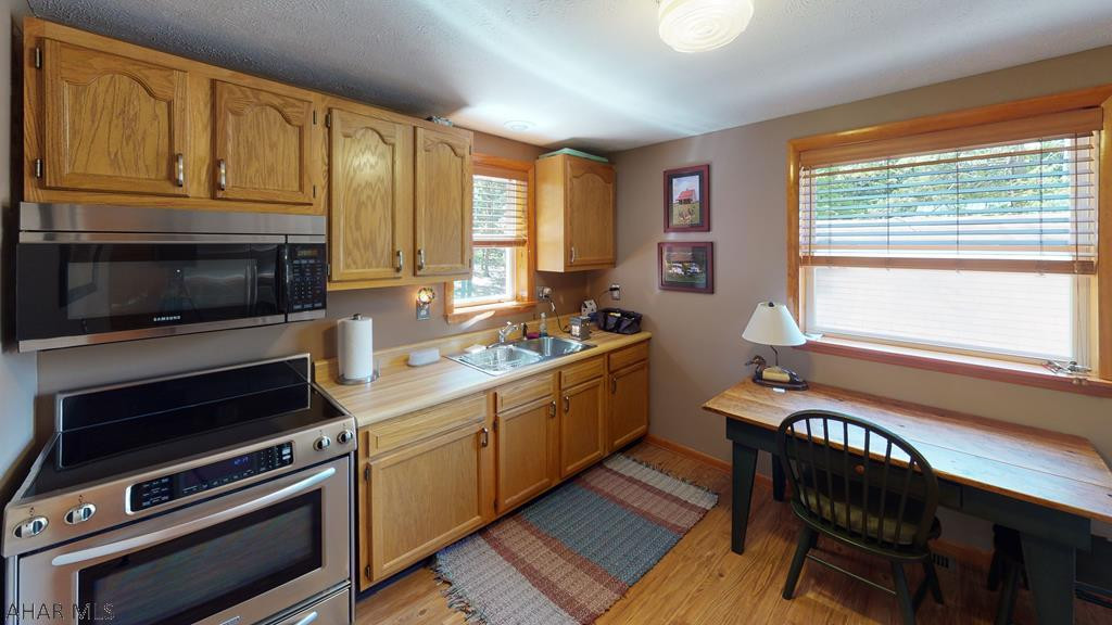 Glendale Yearound - Residential