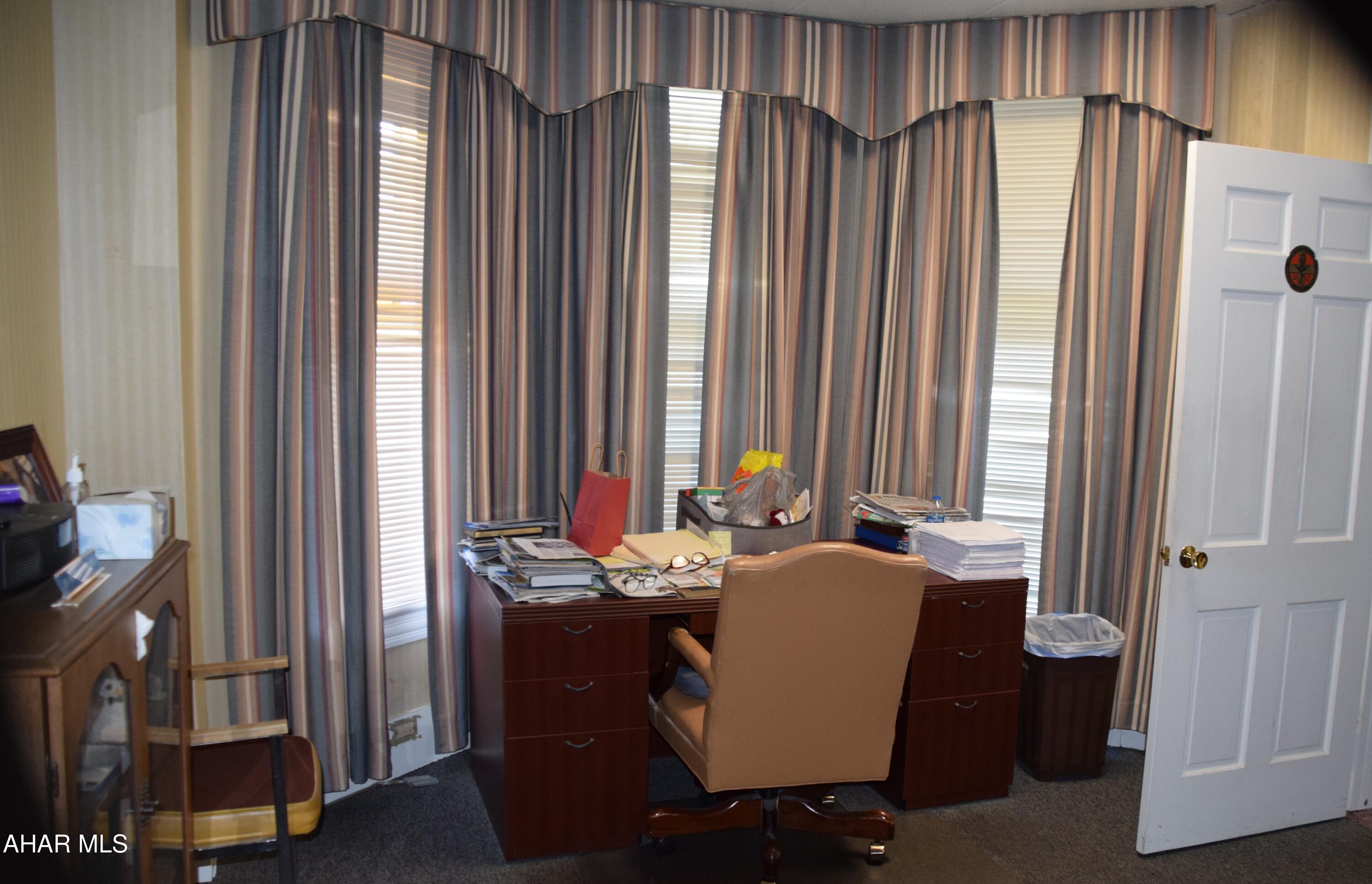 Hollidaysburg - Commercial Sale