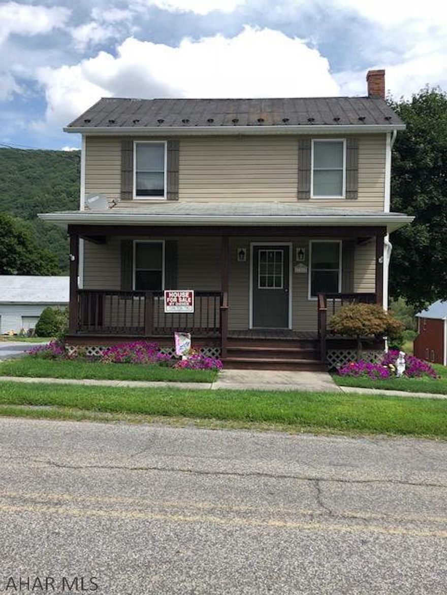 Beautiful 3BR honme with gorgeous views.  Shed for storage and  hot tub outside, off of sun porch.  This home is move in ready