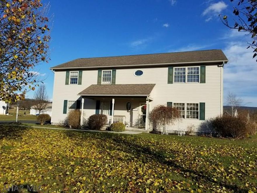 This extremely well constructed and maintained home in a very friendly neighborhood, and is sitting on over a 1/3 acre lot. If you're looking for 1 story living with privacy and convenience to shopping, I 99, and local activities. This home is right where you want to be! The views from the front porch, rear deck or patio will be the perfect places to relax at the end of a hectic day. Call today to set up your private tour.