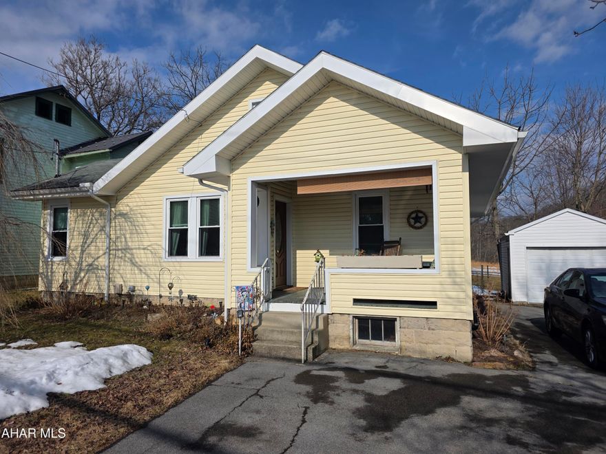 3 bedroom home offering first-floor living. The main level includes a living room, dining room, and kitchen with ample cabinet space.
All bedrooms are located on the first floor, including a captive third bedroom. The home includes a Jack-and-Jill bathroom connecting the bedrooms.
Exterior updates completed in 2020 include new siding, first-floor and attic windows, gutters, and soffit. 
Additional amenities include a covered front porch, detached 1 car garage, plenty of off-street parking, and a level backyard area.  Located near downtown Hollidaysburg and Canoe Creek State Park!