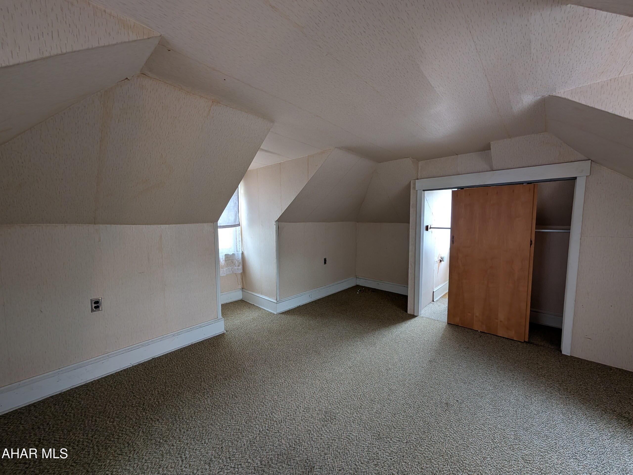 Llyswen - Residential