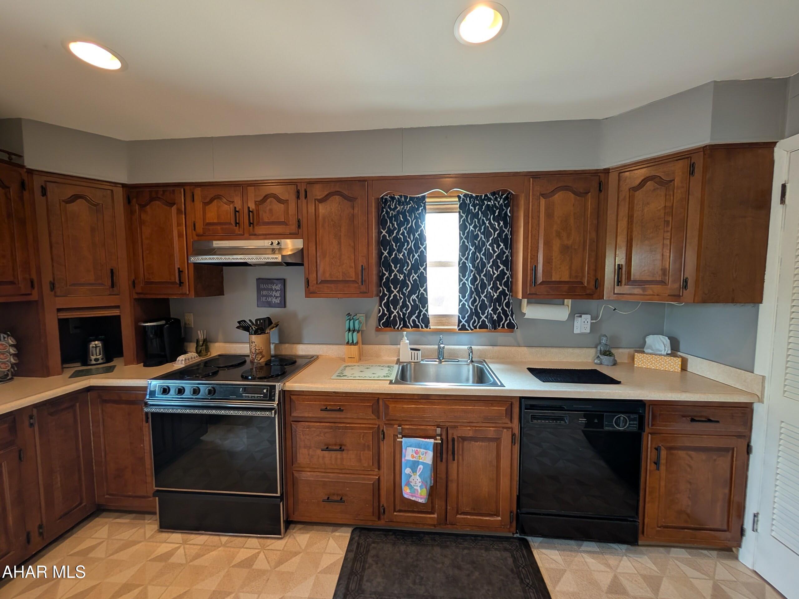 Llyswen - Residential