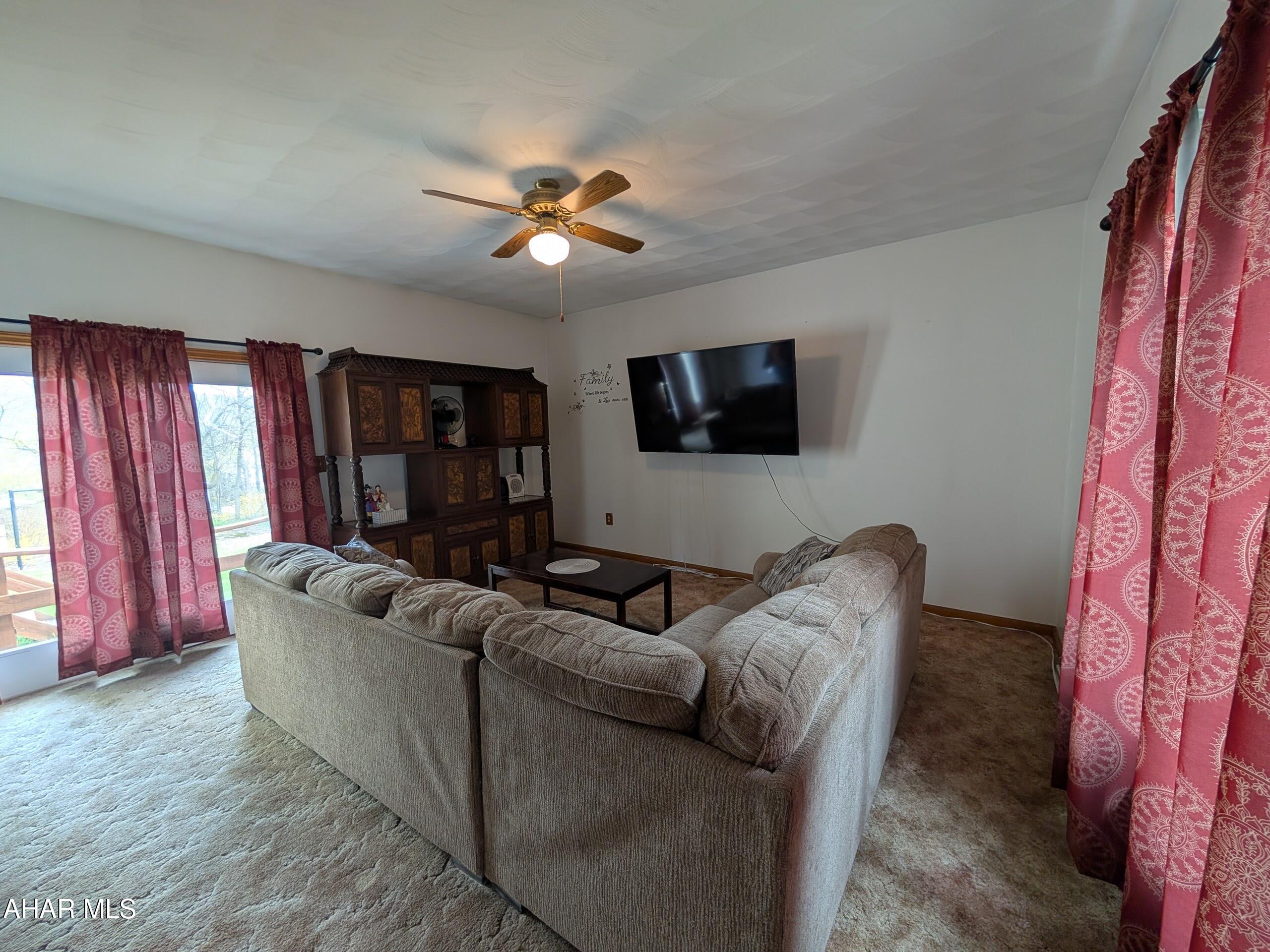 Llyswen - Residential