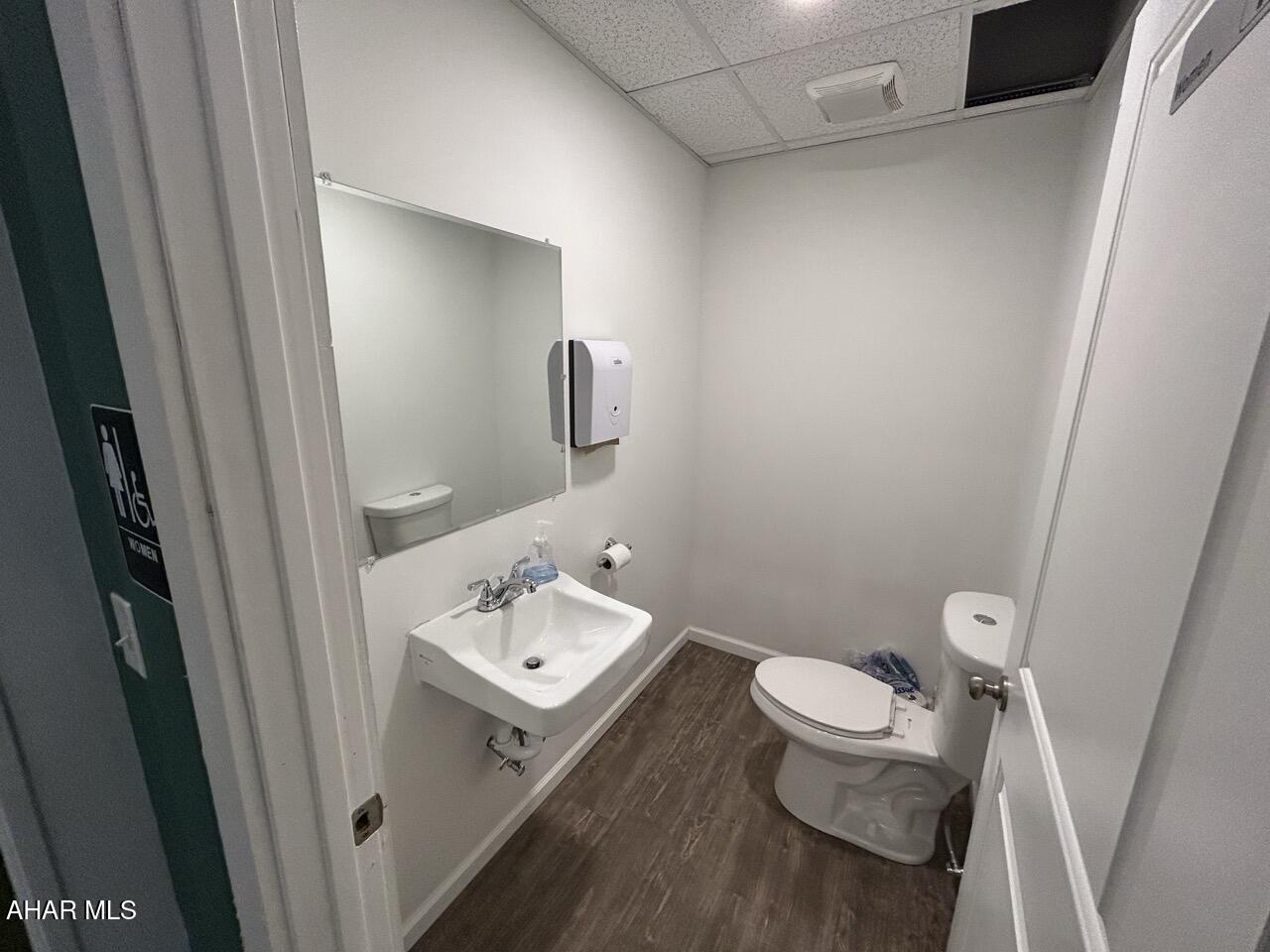 None - Commercial Lease