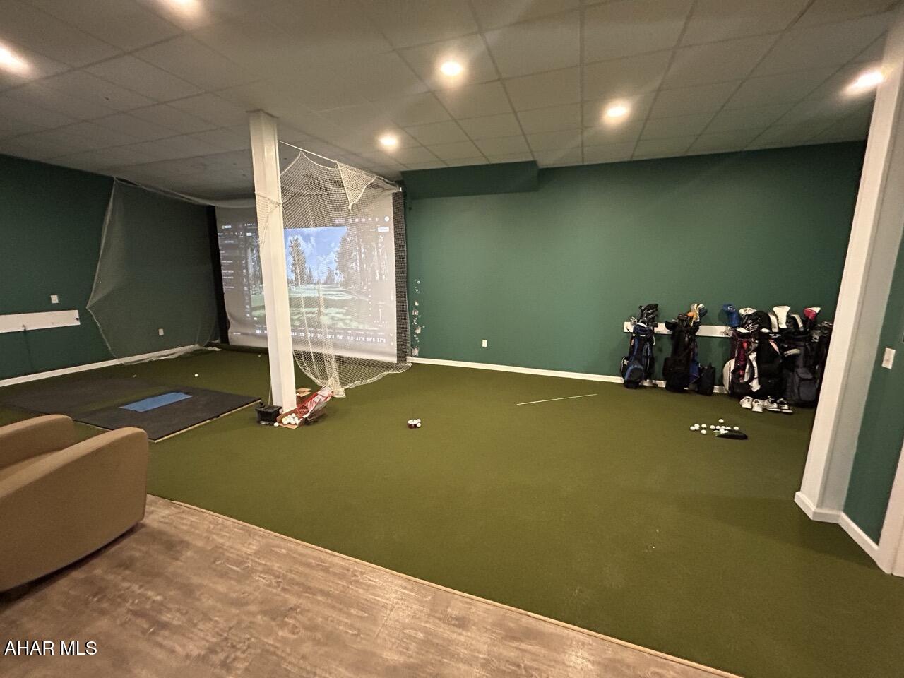 None - Commercial Lease