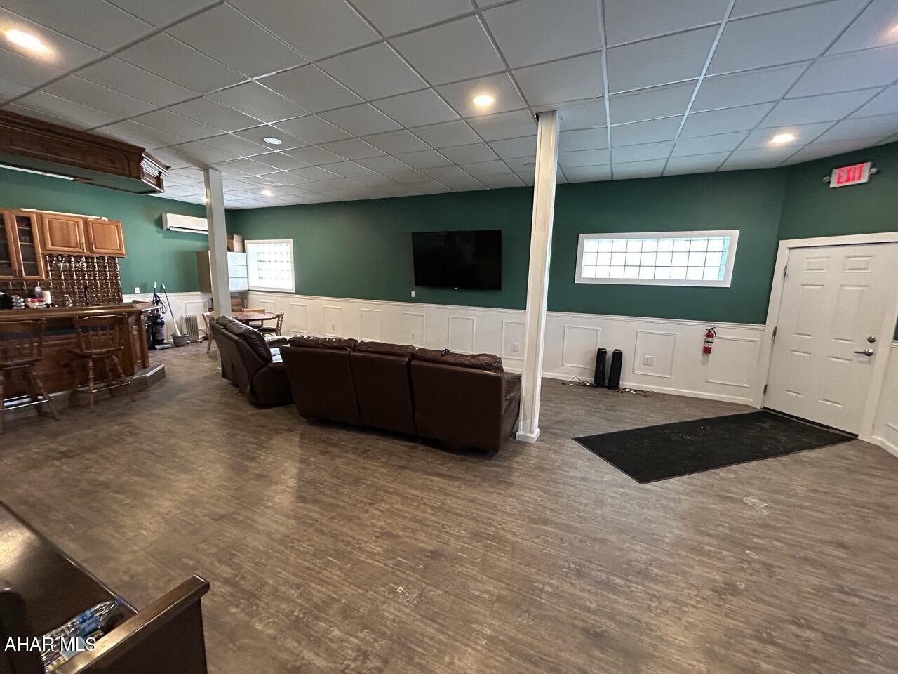 None - Commercial Lease