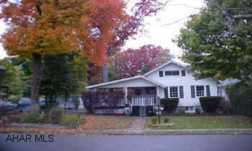 3 Lots (40x145 IRR; 40x115 IRR; and 40x100 Back lot) Nice private back yard; 2 yr. old Lennox furnace above grown heated pool with deck. Off Street Parking. J-678 3 Lots (40x145 IRR; 40x115 IRR; and 40x100 Back lot) Nice private back yard; 2 yr. old Lennox furnace above grown heated pool with deck. Off Street Parking. J-678