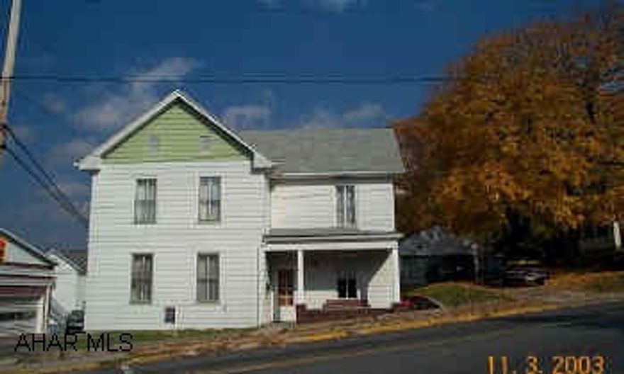 Large Side Yard - 2 Car Garage - 2-Full Baths