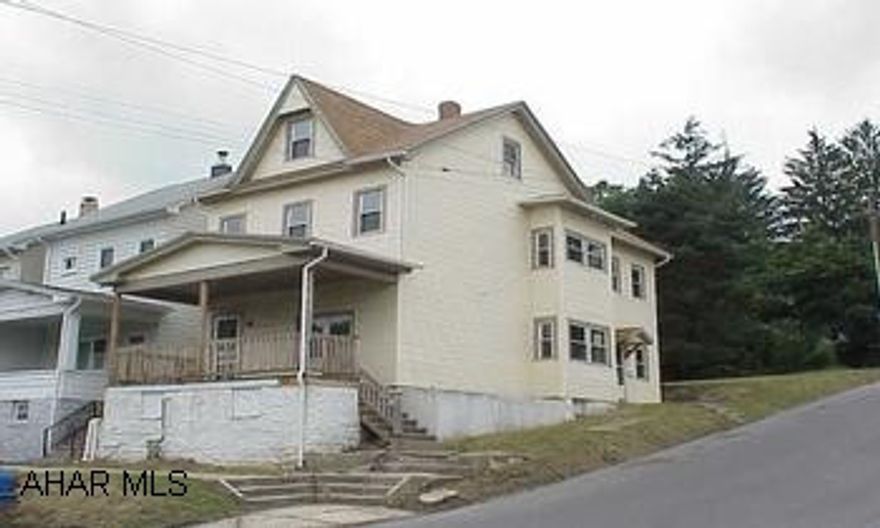 Large House.  Modern kitchen & bath.  1st floor laundry & 1/2 bath.  Newer windows. Large House.  Modern kitchen & bath.  1st floor laundry & 1/2 bath.  Newer windows.