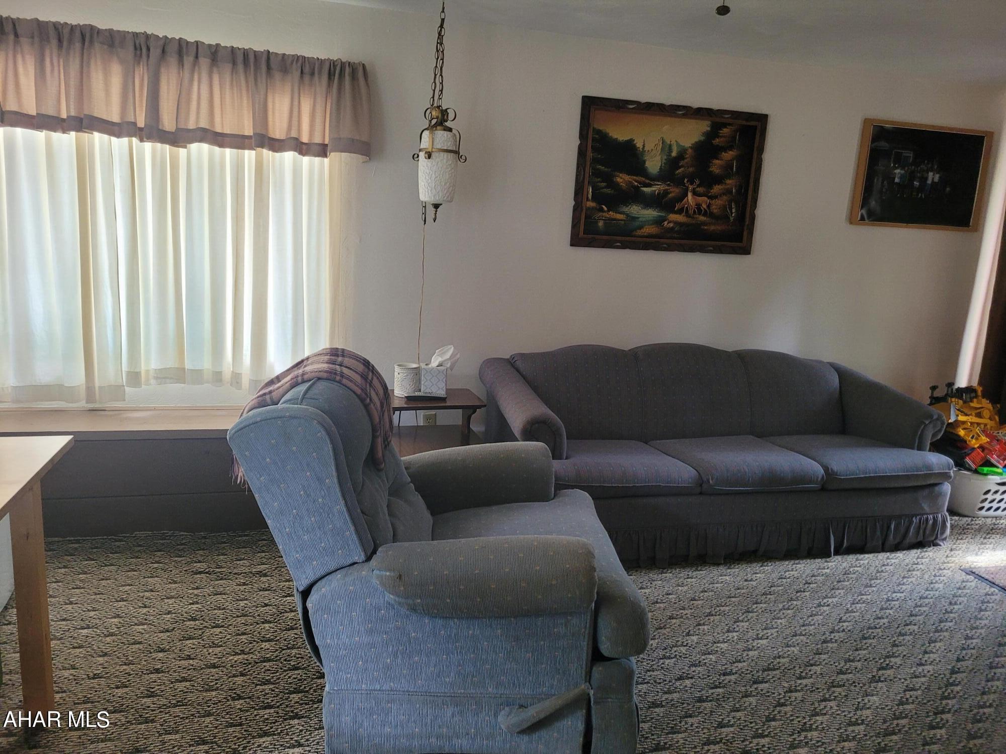 Glendale Yearound - Residential