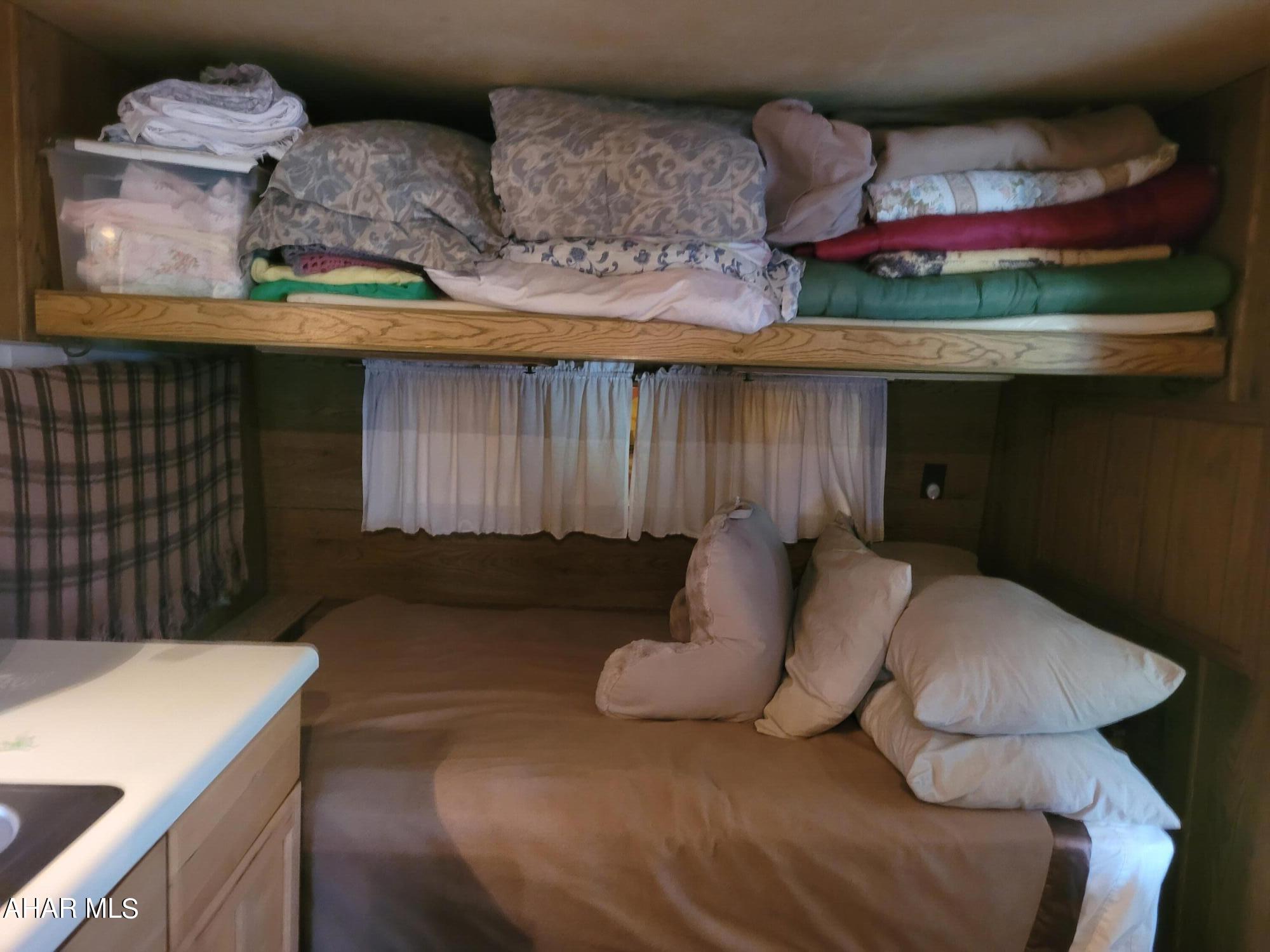 Glendale Yearound - Residential