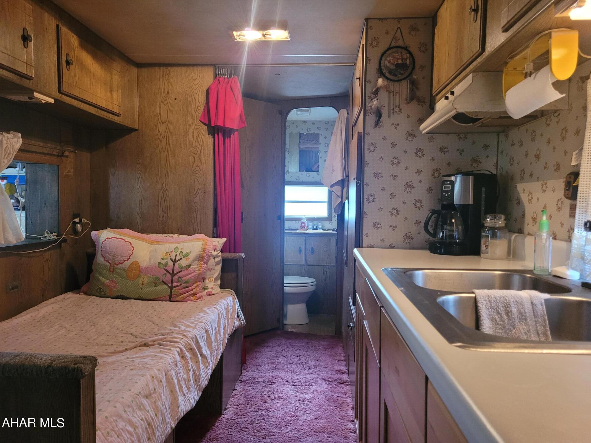 Glendale Yearound - Residential