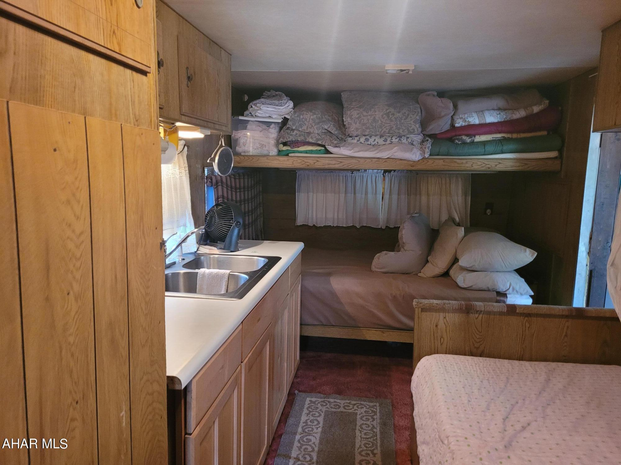 Glendale Yearound - Residential