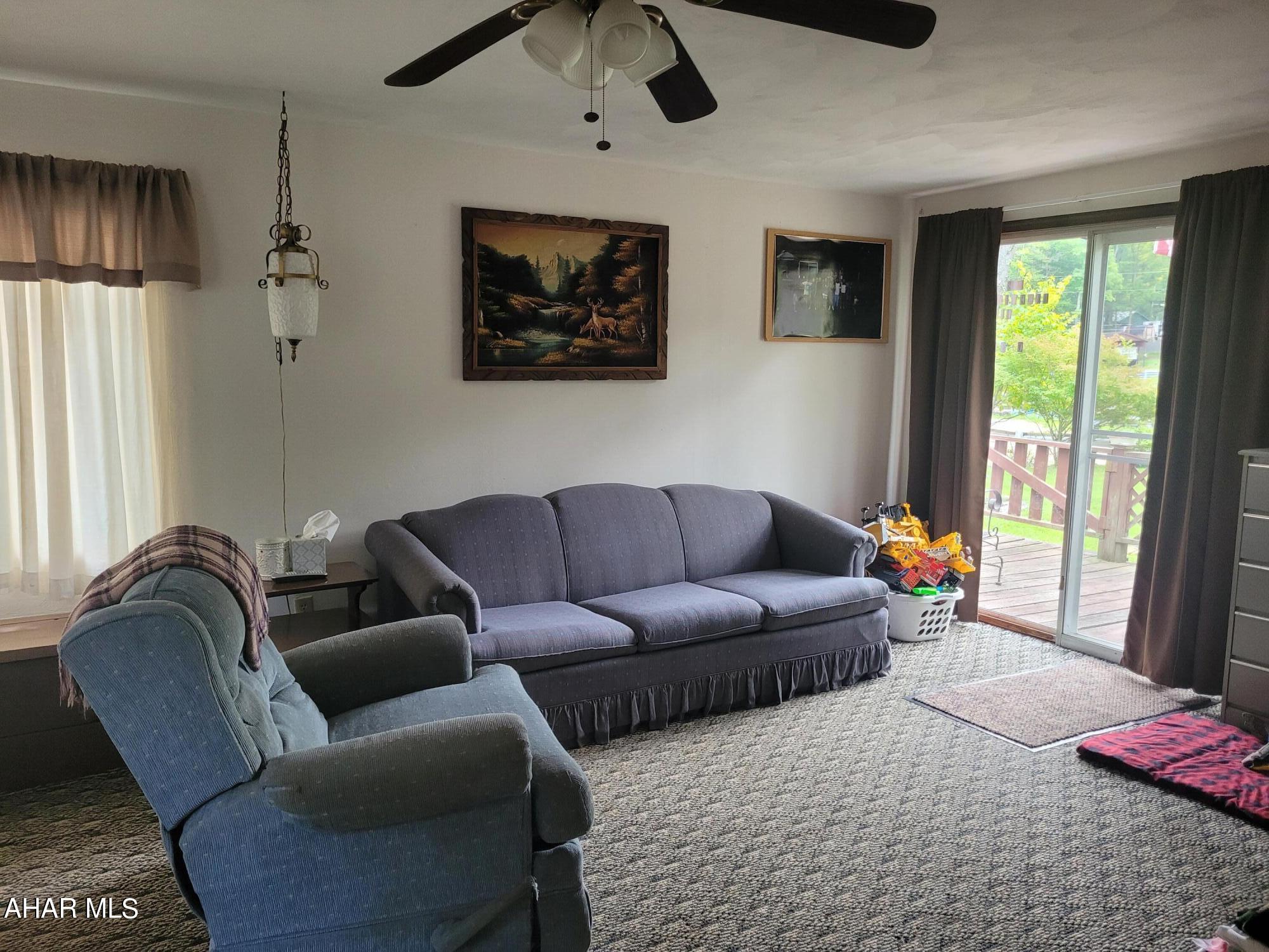 Glendale Yearound - Residential