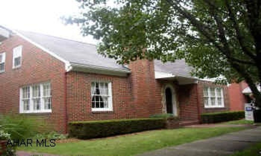 BRICK CAPE. CHARMING BRICK CAPE COD.  LOVELY INTERIOR,  2 BEDROOMS DOWNSTAIRS WITH A HUGE BEDROOM UPSTAIRS, MANY BUILT-IN CLOSETS AND DRAWERS.  FIREPLACE, NEWER FURNACE.