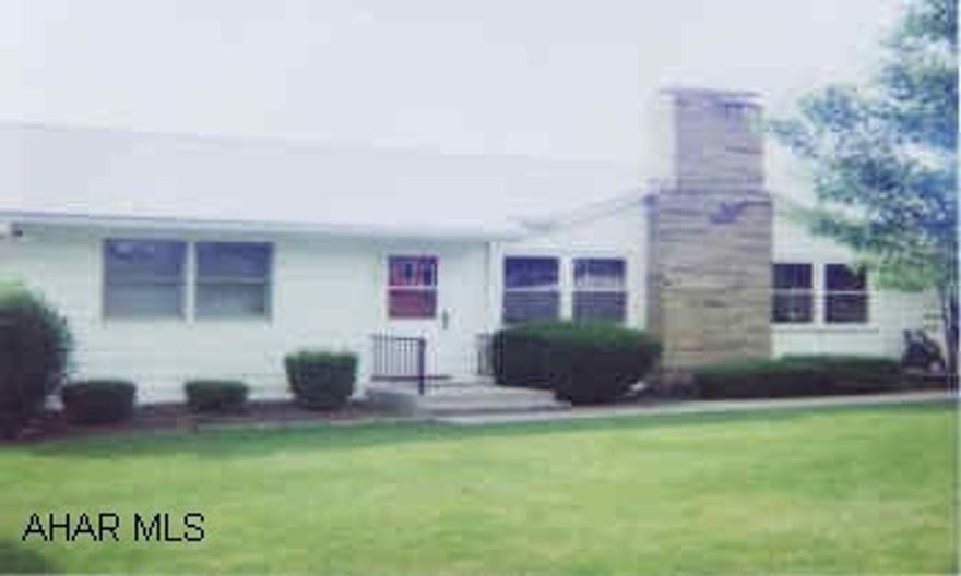 BEAUTIFUL WELL KEPT RANCH WITH FULL FINISHED BASEMENT W/ STOVE, CENTRAL AIR, LARGE CORNER LOT IN BOROUGH, NEW ROOF, MOSTLY NEW WINDOWS, KEY IN OFFICE, KNOCK FIRST AND WAIT A COUPLE OF MINUTES, COULD BE LARGE DOG INSIDE, WILL BE VACANT SOON LARGE CORNER LOT IN BOROUGH, BEAUTIFUL WELL KEPT RANCH WITH FULL FINISHED BASEMENT W/ STOVE, CENTRAL AIR, NEW ROOF, MOSTLY NEW WINDOWS, KEY IN OFFICE, KNOCK FIRST AND WAIT A COUPLE OF MINUTES, COULD BE LARGE DOG INSIDE, WILL BE VACANT SOON