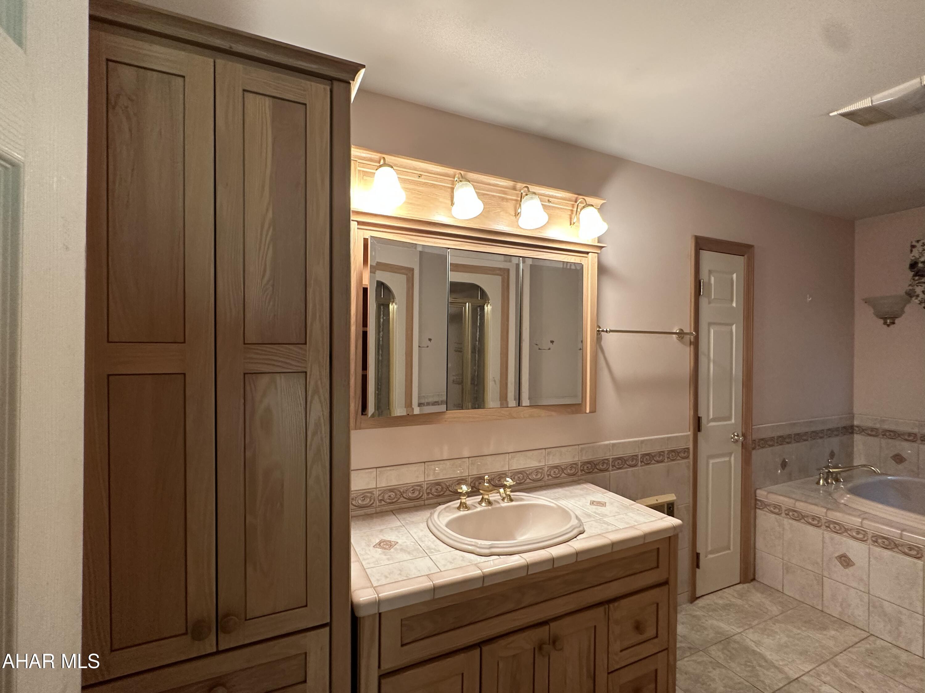 Riggles Gap - Residential