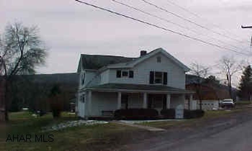 Great starter home. 1st floor laundry & 1/2 bath.