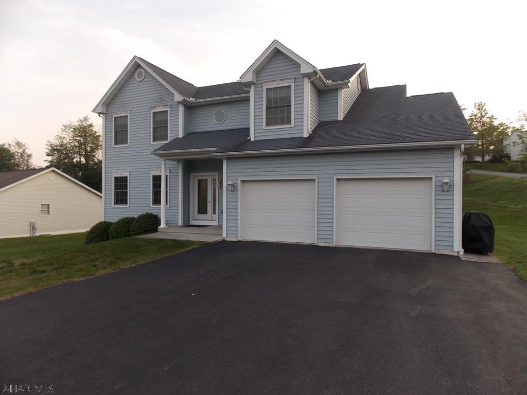 Maple Hollow - Residential